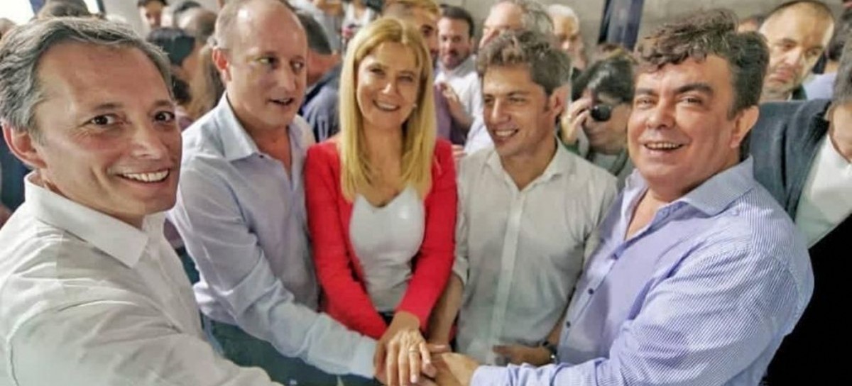 Fernández y Fernández impulsan la pipa de la paz en la Provincia con la fórmula Kicillof-Magario