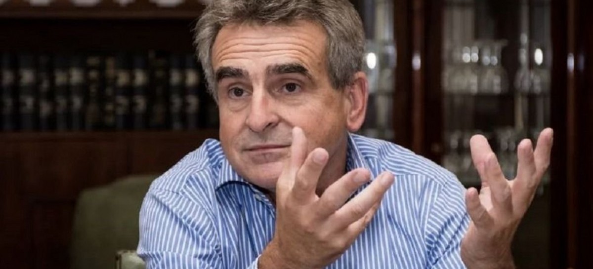 El ministro de Defensa, Agustín Rossi, dijo que un golpe de Estado es "un escenario improbable"
