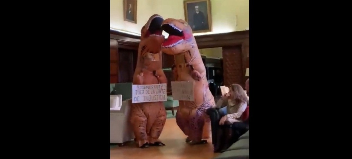 Los "dinosaurios Rosenkrantz y Luciani" sorprendieron a docentes de la Facultad de Derecho de la UBA