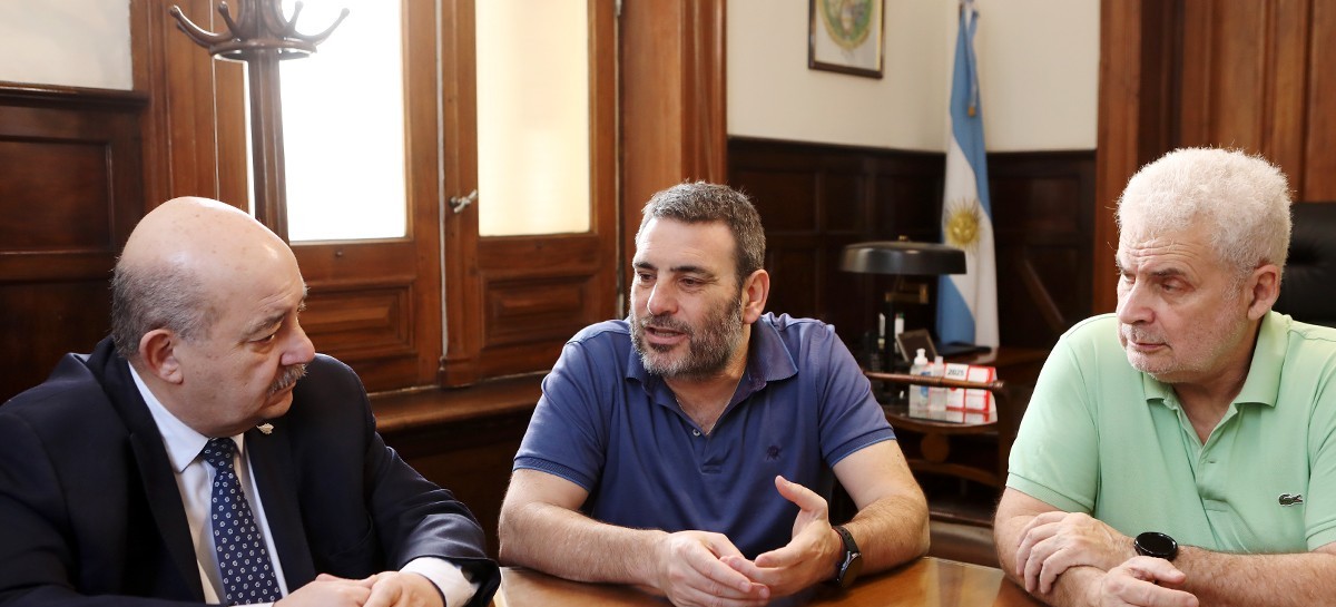 Los Nodocentes de la UNLP cobrarán un bono excepcional de 150 mil pesos