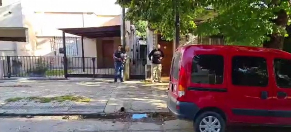 Disparos frente a la casa de Hebe de Bonafini: los vecinos, sorprendidos por el despliegue inmediato
