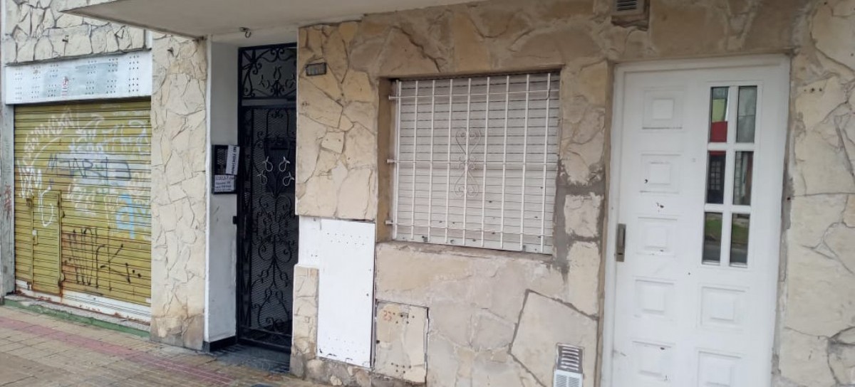 La Plata: hicieron un asado en el departamento, violaron la cuarentena y preocuparon a sus vecinos