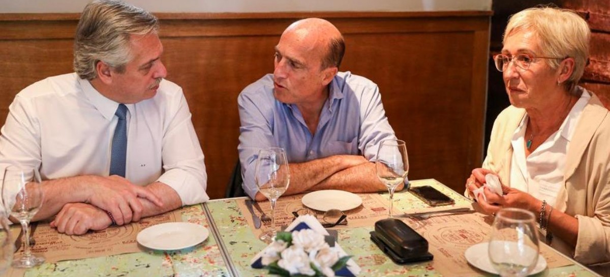 En Uruguay, Alberto Fernández dijo que con dicho país "estamos obligados a tener el mejor vínculo"