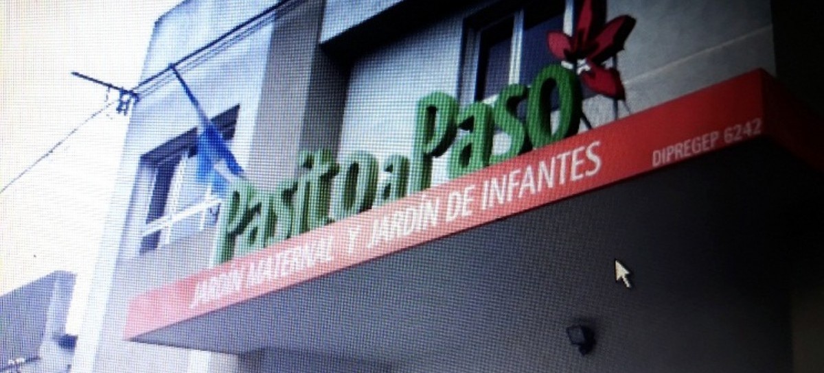 El cierre de un jardín de infantes y escuela primaria pone en vilo a padres, alumnos y trabajadores
