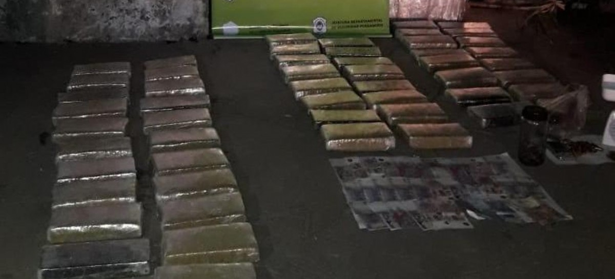 Pergamino: Secuestran 53 kilos y medio de marihuana que estaban en una casa