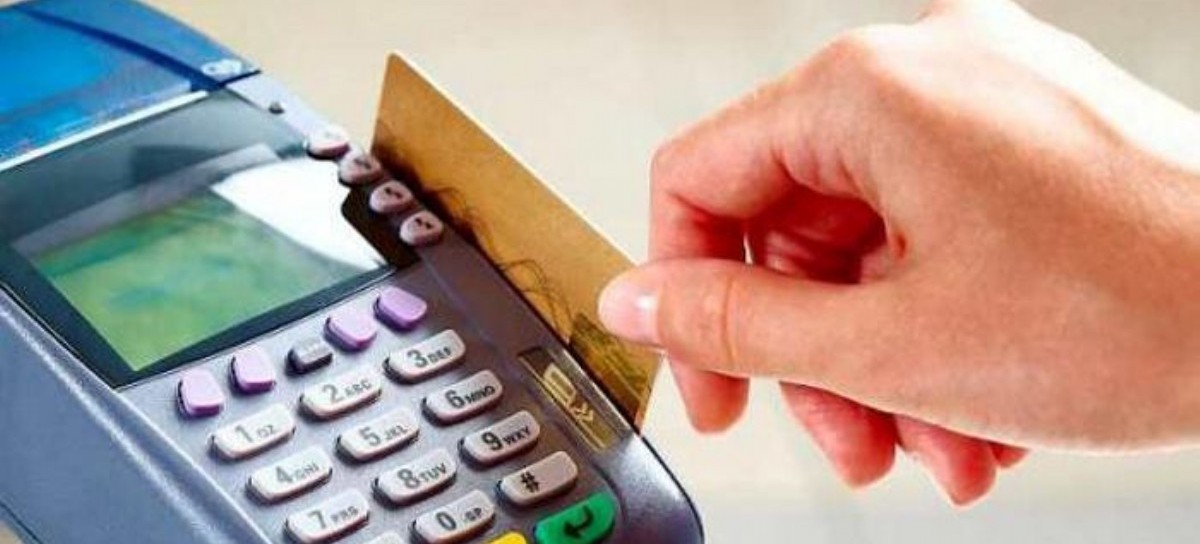 Por incumplimientos, ARBA salió a controlar la aceptación de pagos con tarjetas de crédito y débito
