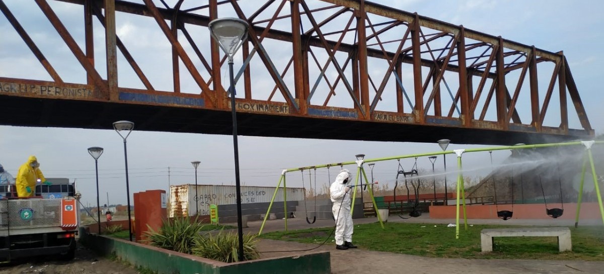 El ministerio de Seguridad realizó una desinfección en el barrio platense Puente de Fierro