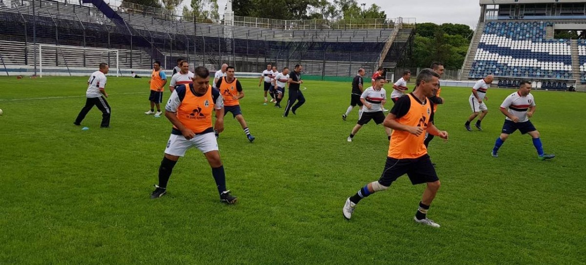 Policías de la Departamental La Plata disputaron la "Copa Camaradería" en la cancha de Gimnasia