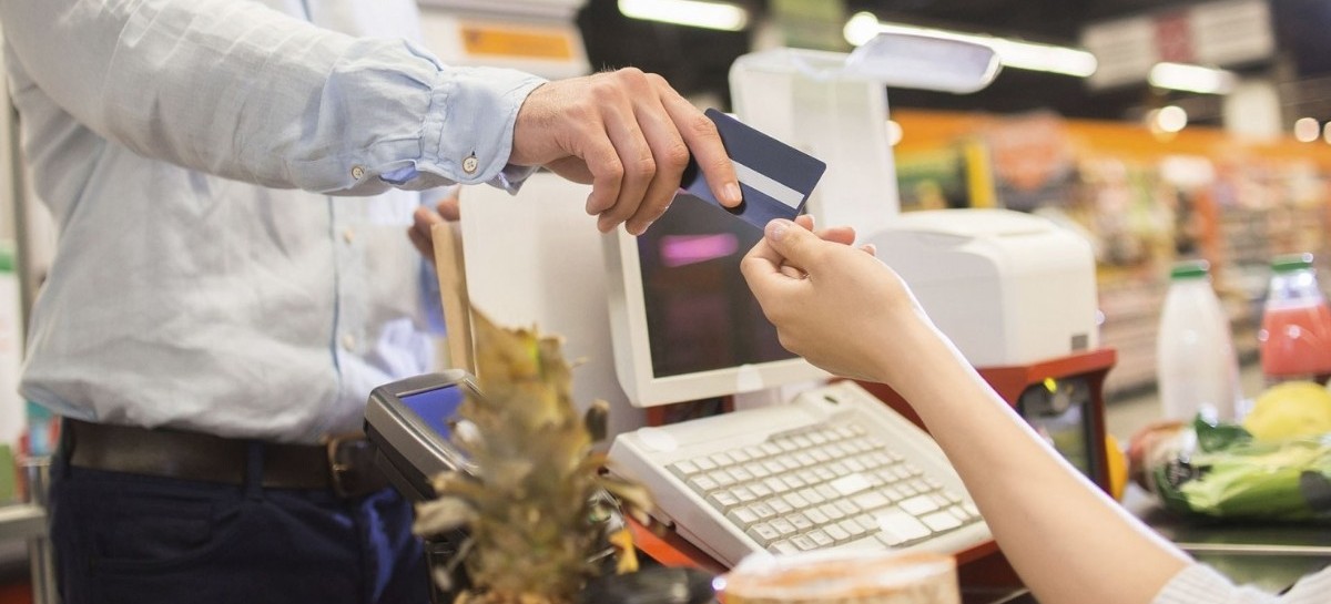 Empleados de Comercio celebran su día en el peor momento económico: cierres, despidos y pocas ventas