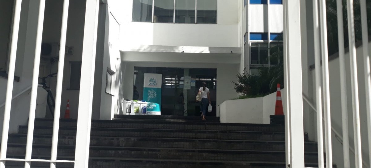 El organismo encargado de dar soluciones al hábitat empezó por lo primero: su imponente edificio