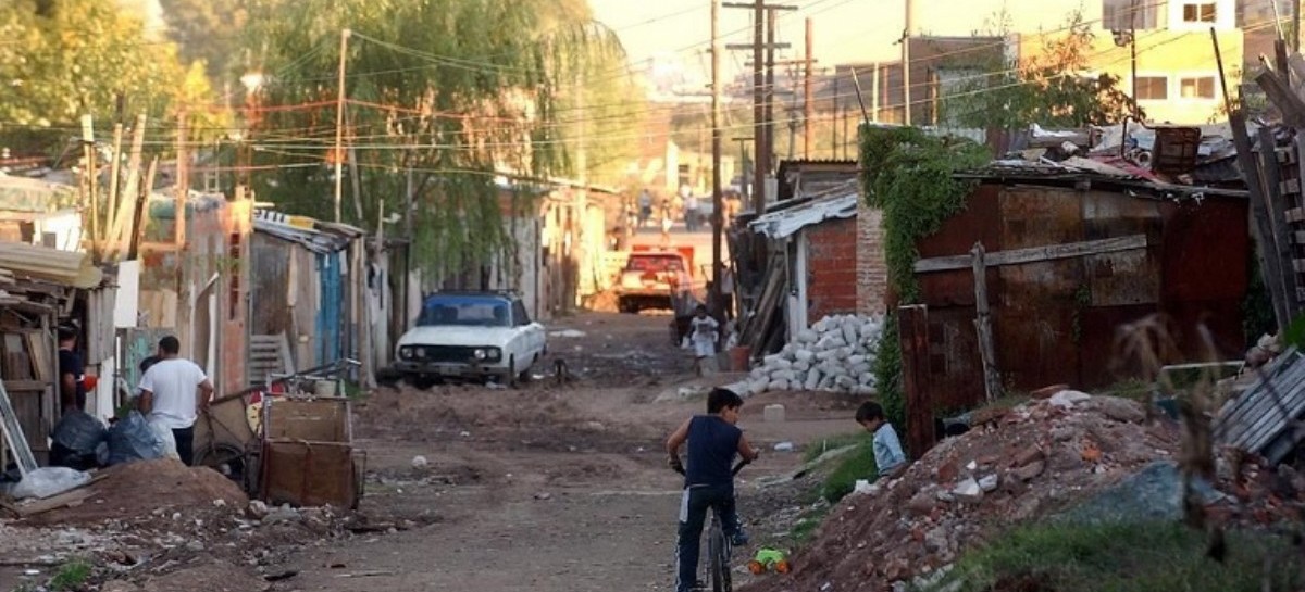 Como en Nación, en La Plata festejaron la reducción de la pobreza