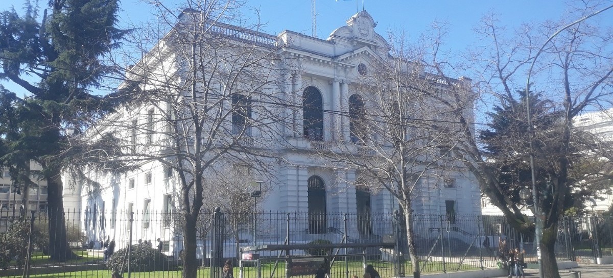 Demanda millonaria del Sindicato Independiente de Remiseros de La Plata contra el Banco Provincia
