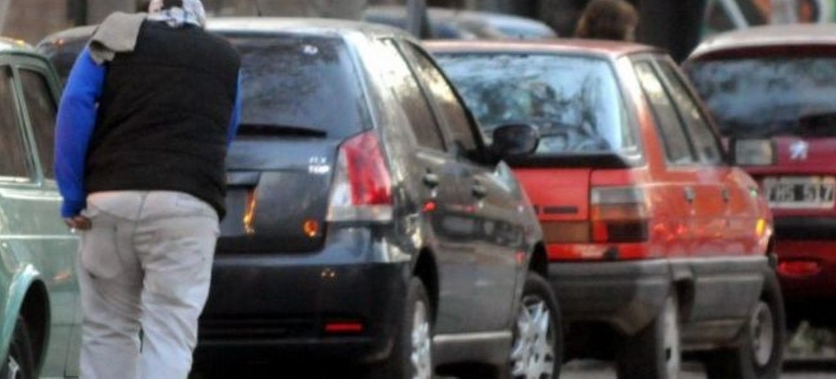 Estacionamiento Medido en La Plata: piden suspenderlo por "estafa", "trapitos" y para dar "respiro"