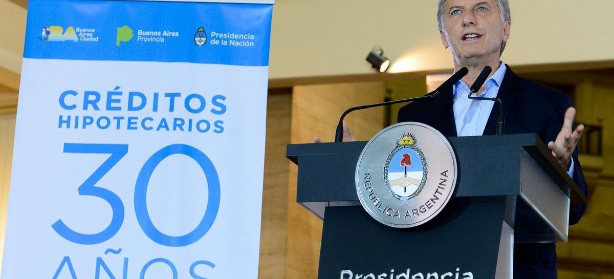 Para los Autoconvocados de los Créditos UVA, el presidente Macri "se va protegiendo a los bancos"