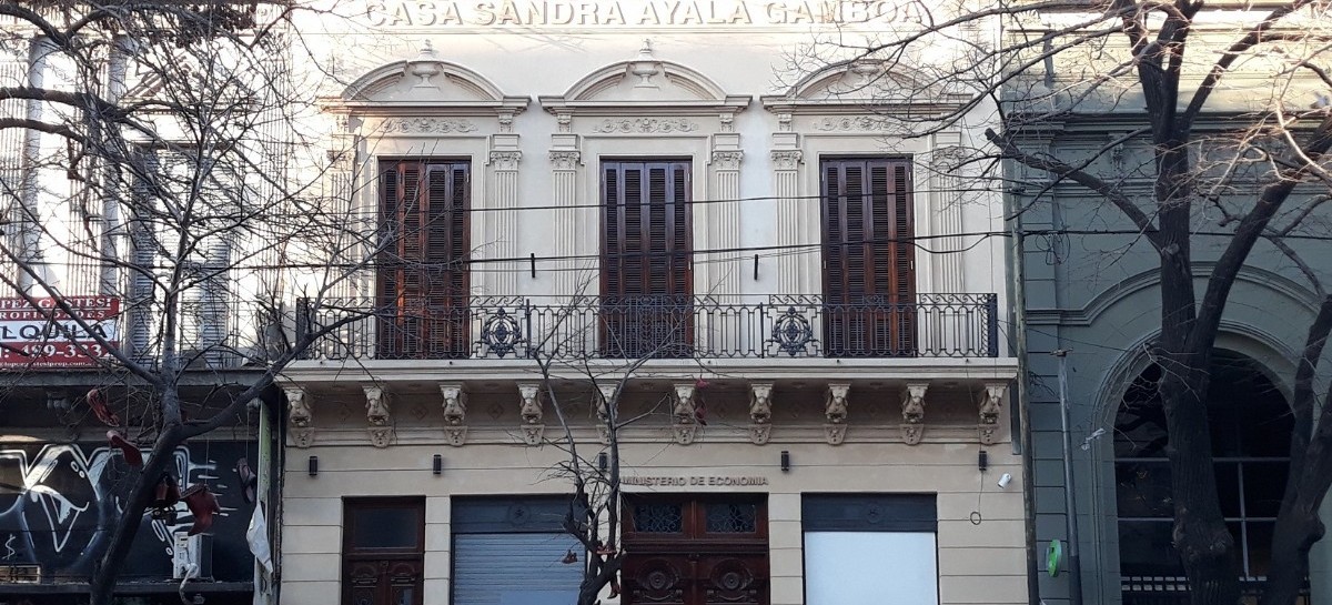 A 11 años de su asesinato, abrió la Casa Sandra Ayala Gamboa en una dependencia de Economía