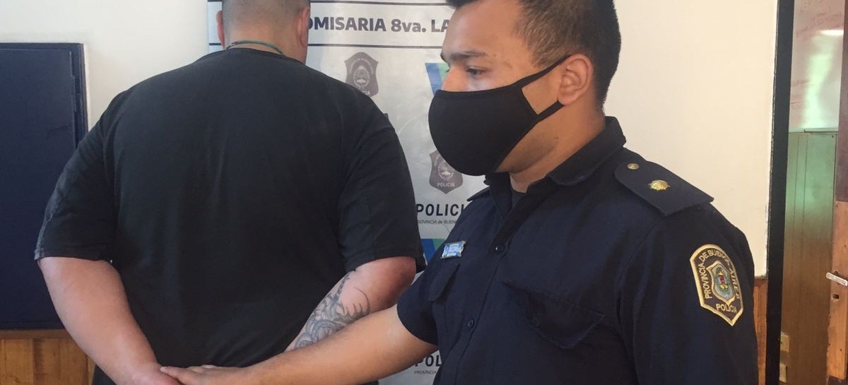 La Plata: detuvieron a un hombre que le cargó nafta a su lujoso Mercedes Benz y huyó sin pagar