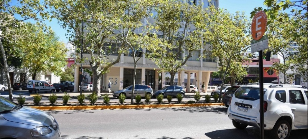 Fuertes críticas en La Plata por el aumento del estacionamiento medido