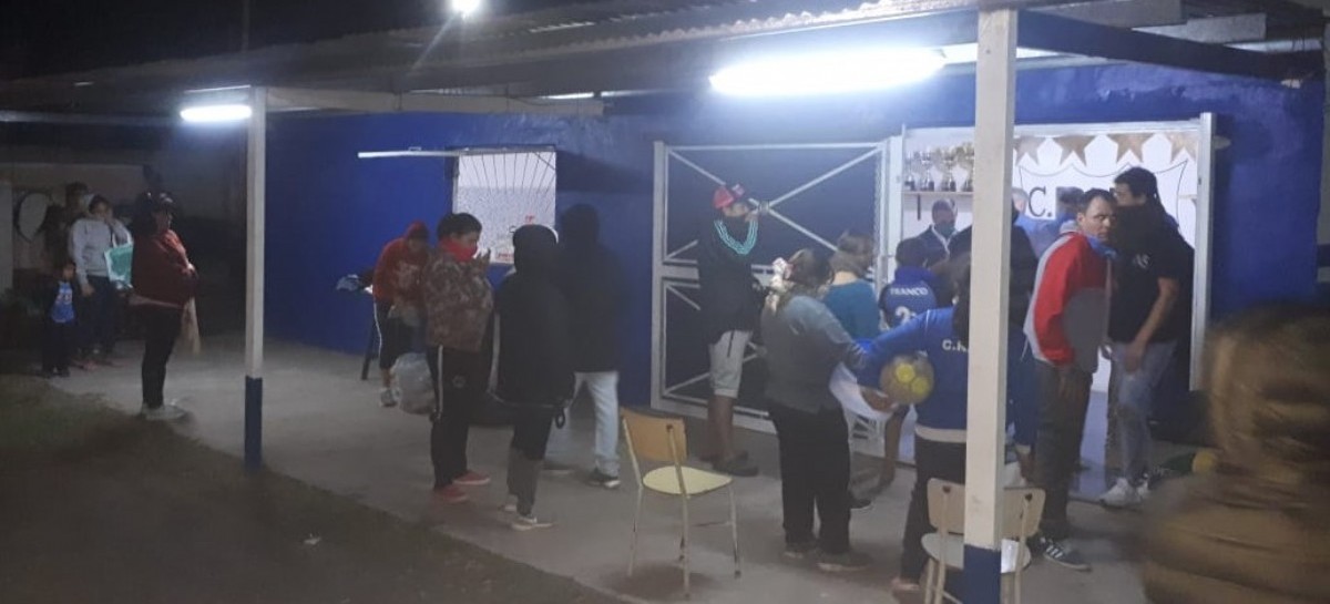 La Plata: una olla popular asiste hace 50 días corridos a 70 familias, pero sigue sin recibir ayuda