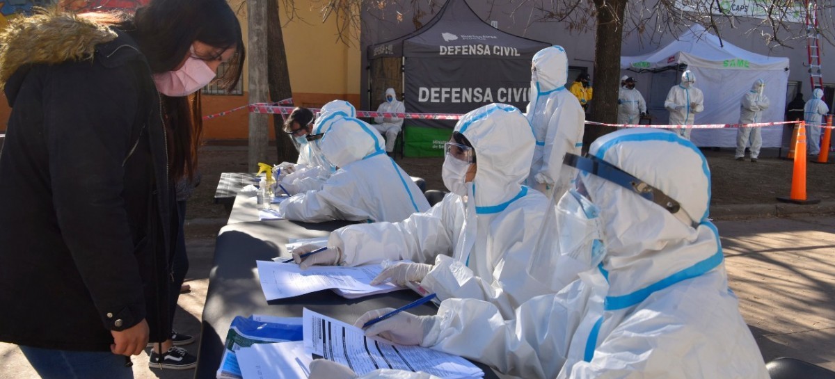 Villa Azul: el ministro Sergio Berni continuó supervisando los trabajos de aislamiento sanitario