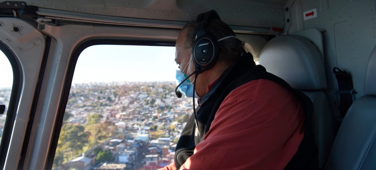 Villa Azul: el ministro Sergio Berni continuó supervisando los trabajos de aislamiento sanitario