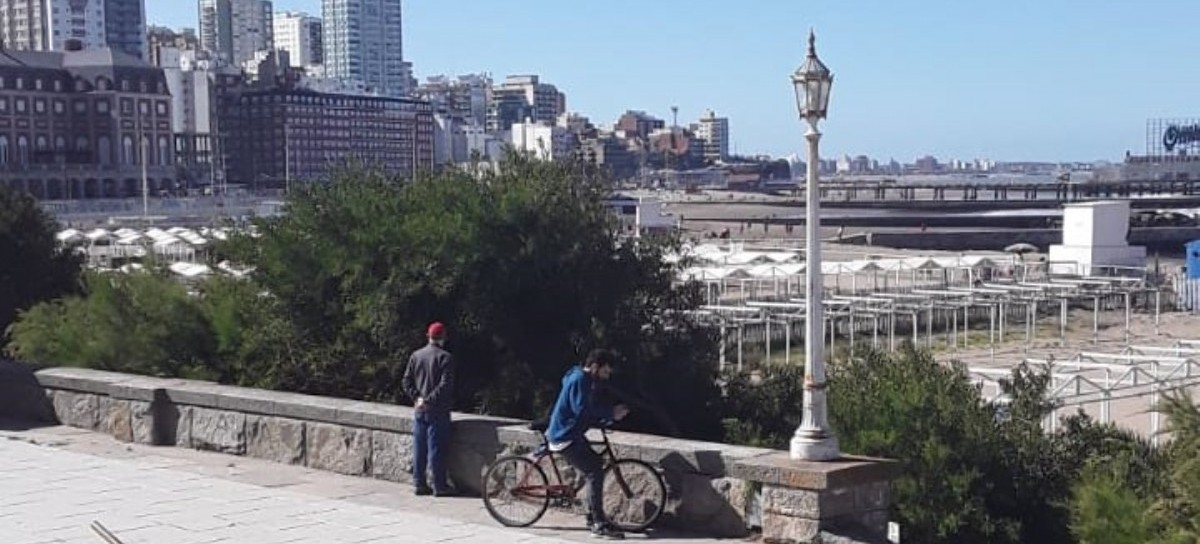 Mar del Plata: el balneario Paseo Hermitage sigue cerrando accesos y copa espacios públicos