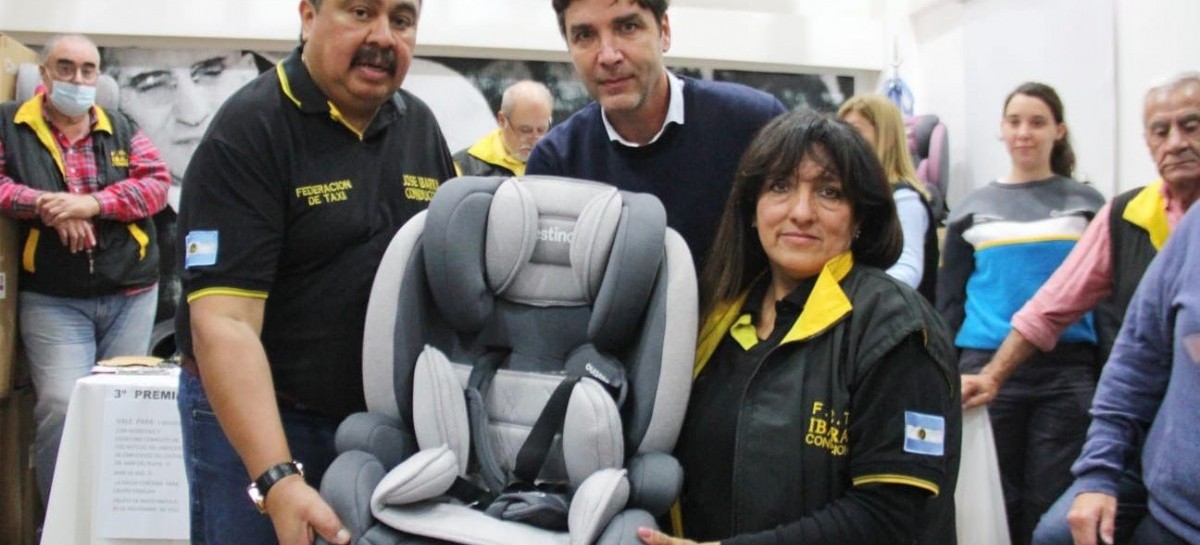 Taxis de CABA tendrán sillitas infantiles para que niños y niñas viajen seguros