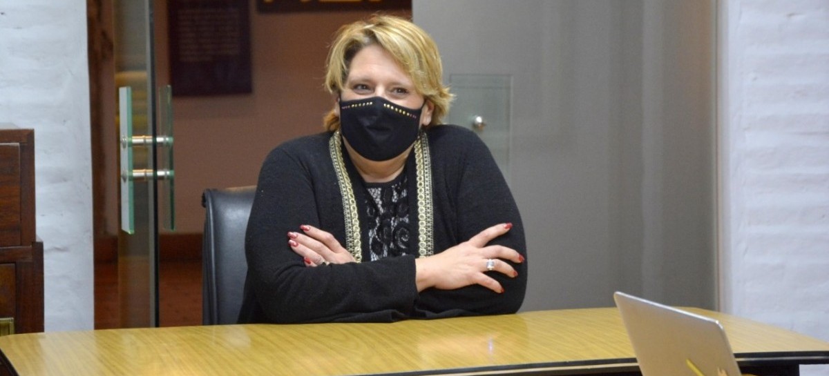 Mujeres al frente para enfrentar a senegaleses en La Plata: el cambio de la estrategia municipal
