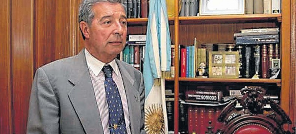 Denuncian que en la quinta de un ex juez federal de La Plata enterraron 500 cuerpos de desaparecidos