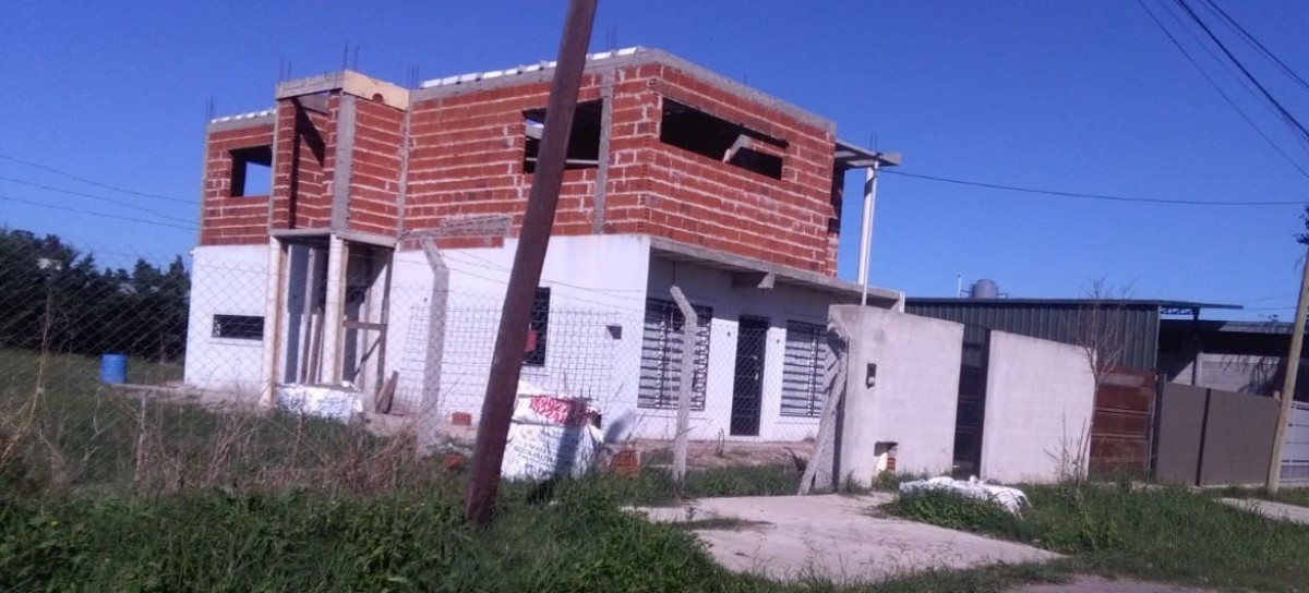 Denuncian que en la quinta de un ex juez federal de La Plata enterraron 500 cuerpos de desaparecidos