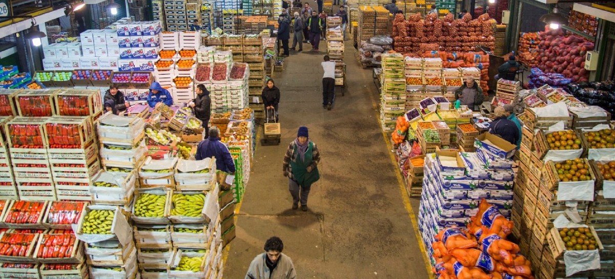 Indefensión: habitantes de La Plata, en riesgo de intoxicación por falta de controles de alimentos