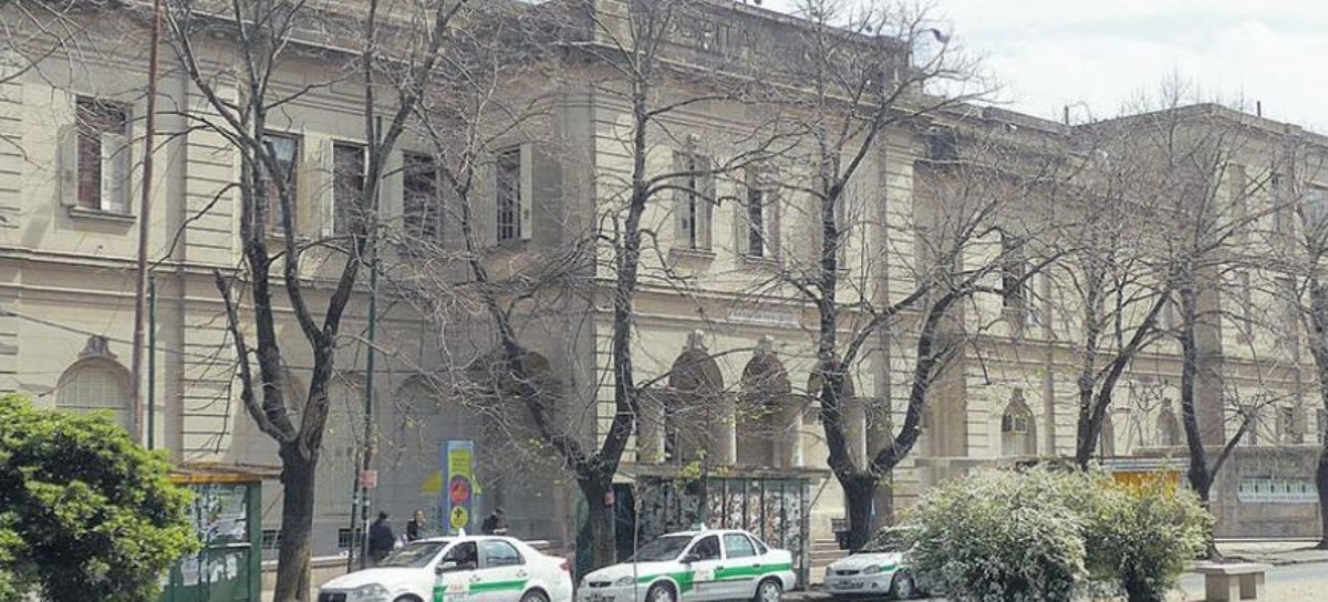 Médicos y profesionales de la salud alertaron por el "abandono" del Hospital de Niños de La Plata