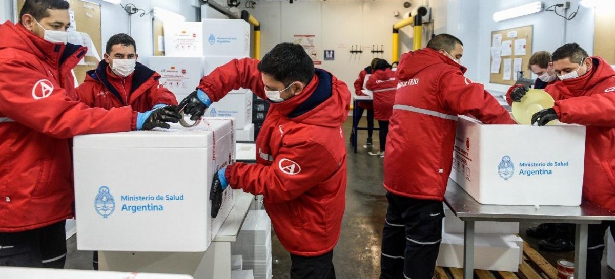 Vacunación: comenzó la distribución de 650.400 dosis del componente 1 de la Sputnik V en el país