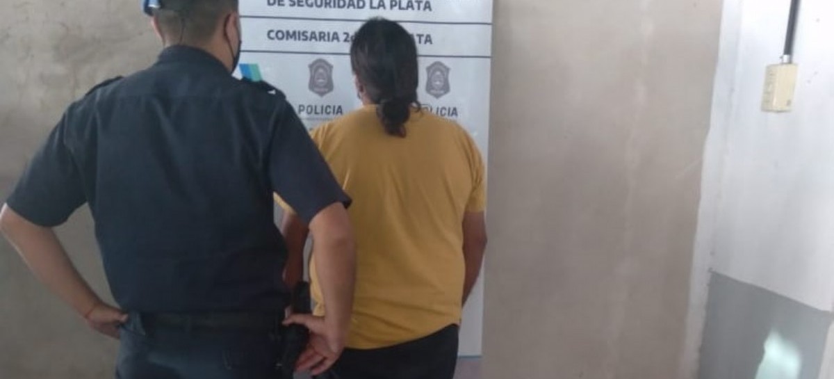 Tensión en el Consejo Escolar de La Plata: un ex empleado amenazó con "reventar" a la presidenta