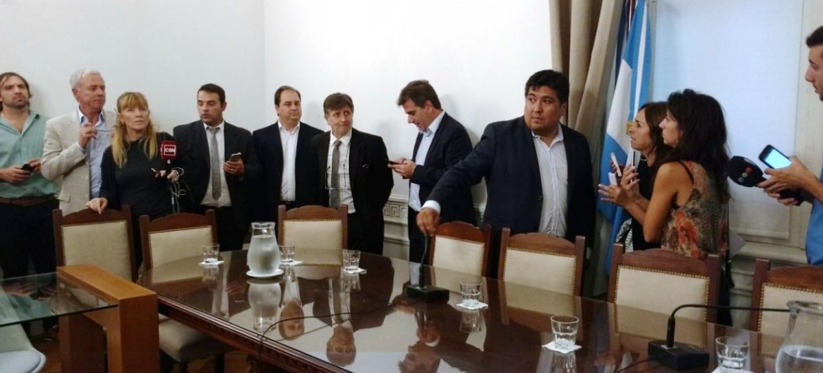 El ministro Ritondo encabezó la presentación de un proyecto para combatir a los motochorros