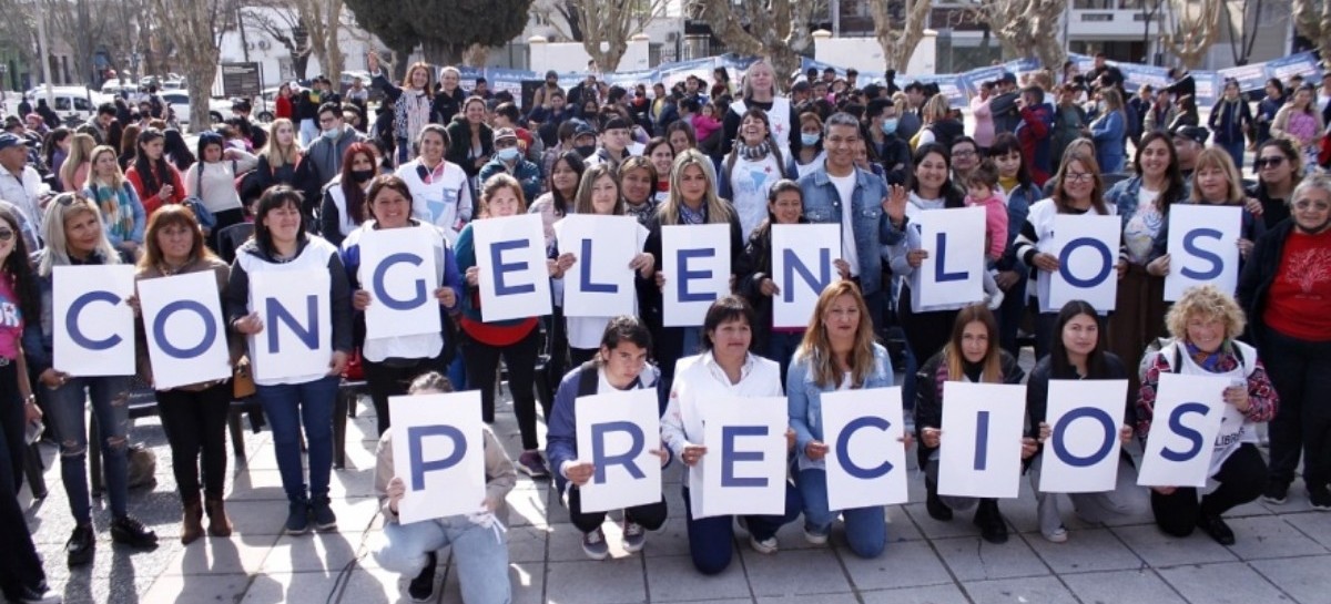 Congelamiento de precios de alimentos y tarifas: fuerte respaldo con una campaña de firmas