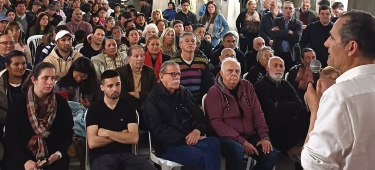 La Plata: el bruerismo, aliado al Gobierno de Alak, presentó un Instituto de Formación Doctrinaria