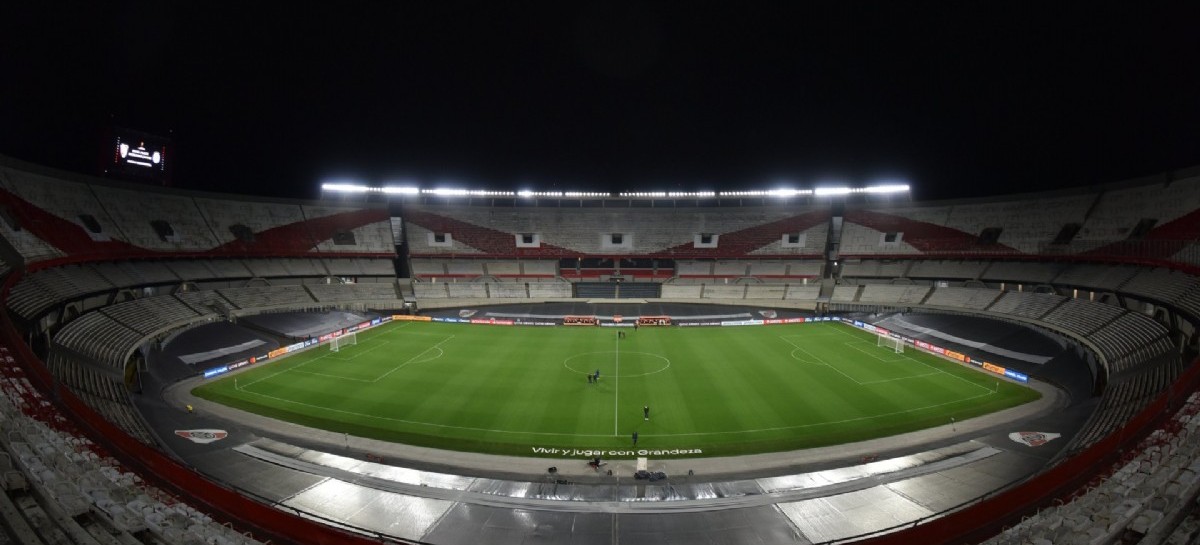 El Gobierno oficializó el regreso del público a las canchas de fútbol