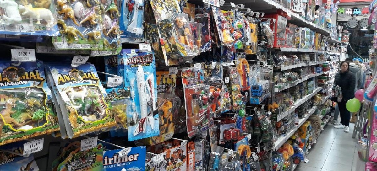 Los centros comerciales de La Plata realizarán este jueves la "Noche de los Descuentos"