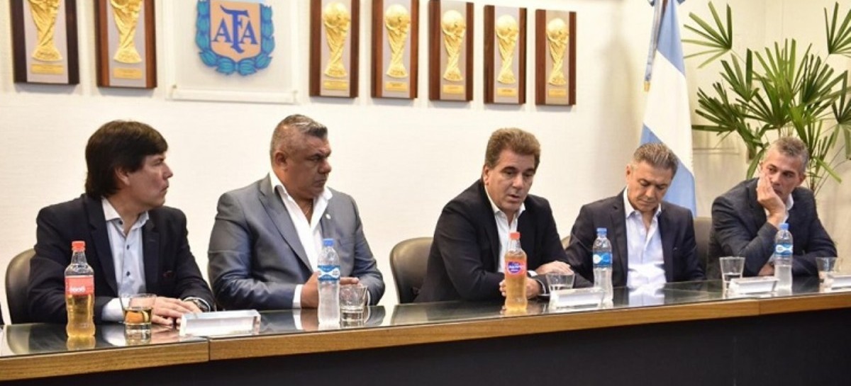 Ritondo quiere que vuelvan los visitantes a las canchas para obtener el triunfo político