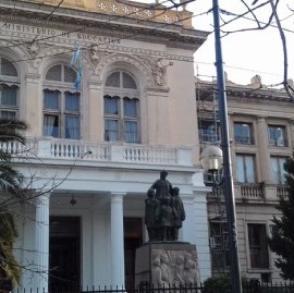 A pocos días de una denuncia por estafa, detuvieron a dos empleados de Educación bonaerense