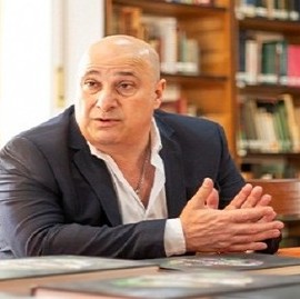 Carlos Castellano: "Posse habla de pasado y en San Isidro necesitamos hablar de presente y futuro"