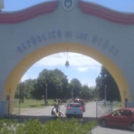 República de los Niños: trabajadores denuncian hostigamiento, maltratos y "despidos por Whatsapp"