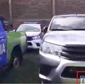 Merlo: Policías aseguran que el intendente Gustavo Menéndez se quedó con sus camionetas