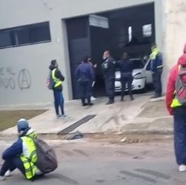 Cooperativistas de La Plata y vecinos de su galpón de base, alterados por un caso de Coronavirus