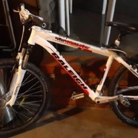 Una mujer usaba una bicicleta para realizar su delivery de cocaína