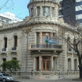 Radio Provincia: en alerta por el "primer mal paso de Figueras" y la falta de recomposición salarial