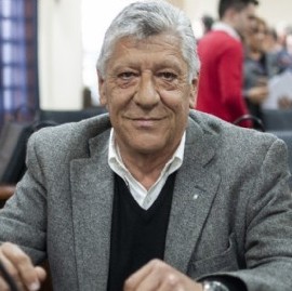 En Lanús, un concejal peronista se fue del bloque con la excusa de "trabajar para cerrar la grieta"