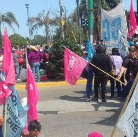 Cortes de cooperativistas de La Plata en varios puntos de la ciudad en reclamo de mejoras salariales
