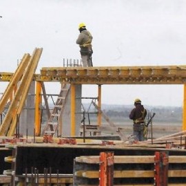 La Cámara Argentina de la Construcción aseguró que el 55 % de las obras están con desarrollo normal