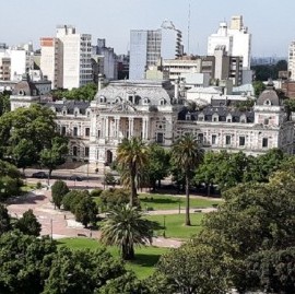 Con la convocatoria a sesiones extraordinarias, se oficializó el primer decreto de Kicillof